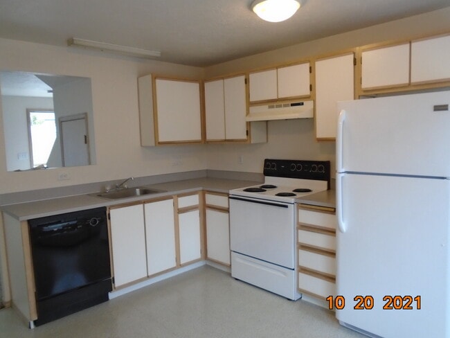 Building Photo - 170 N 7th St