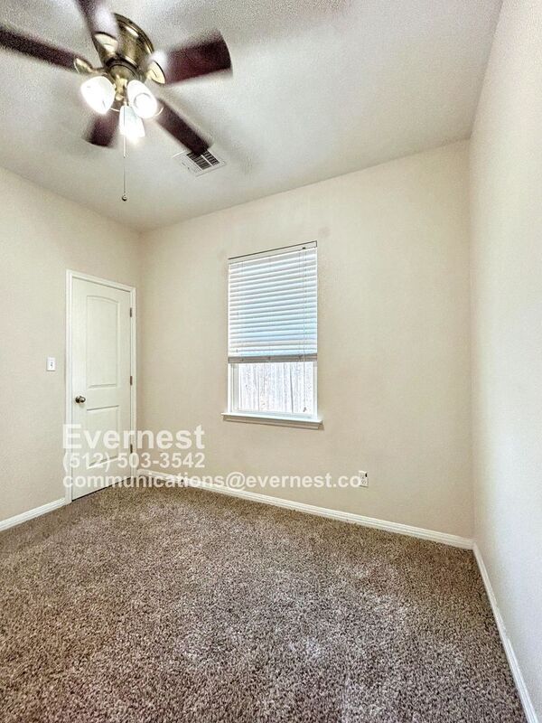 Building Photo - 139 Wainscot Oak Wy