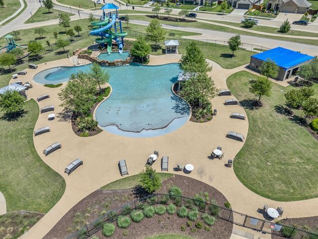 Building Photo - 2913 Meadowlands Dr