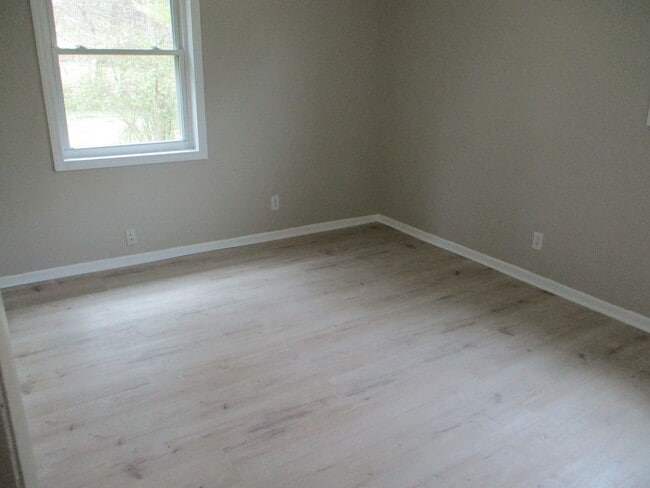 Building Photo - Updated 4 Bedroom Ranch in South Augusta