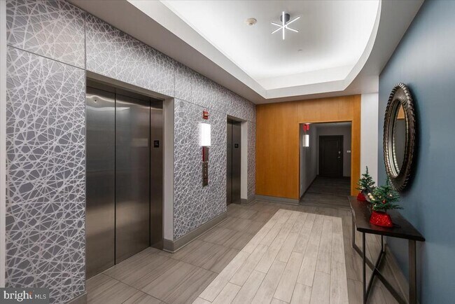 Building Photo - 350 G St SW