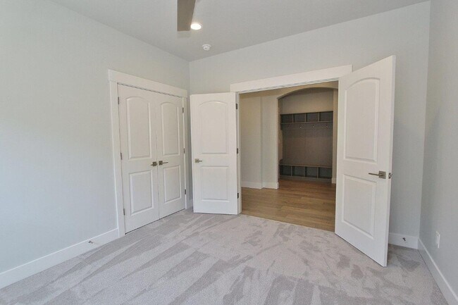 Building Photo - Immaculate Single-Level Home in Reveille de Valor