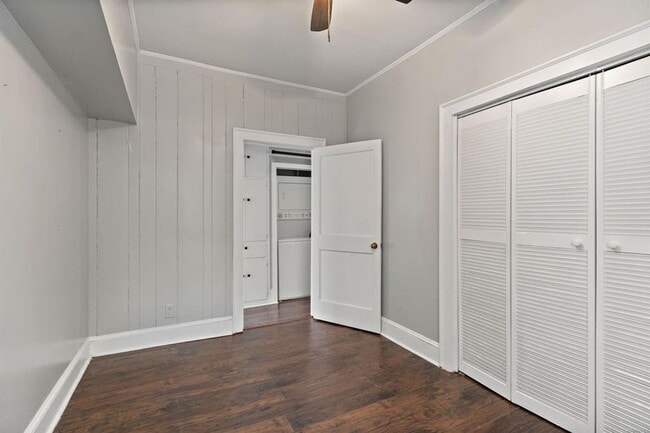 Building Photo - Home for rent in Cloverdale