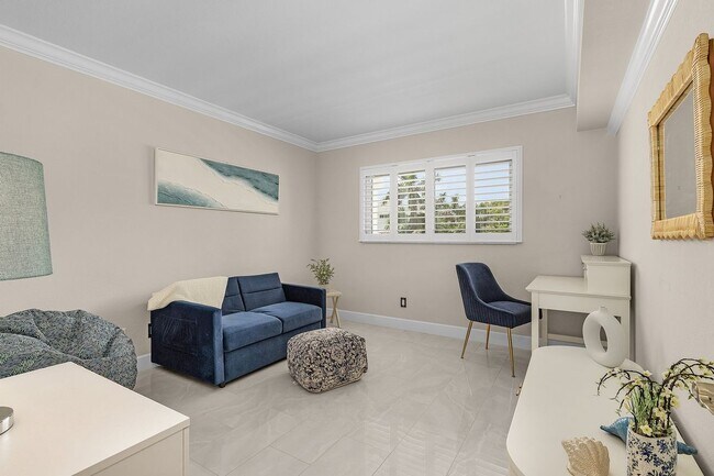 Building Photo - 234 Banyan Blvd