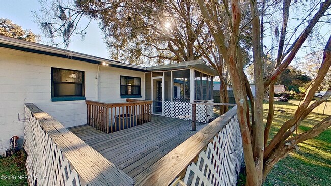 Building Photo - 1728 Lawson Rd