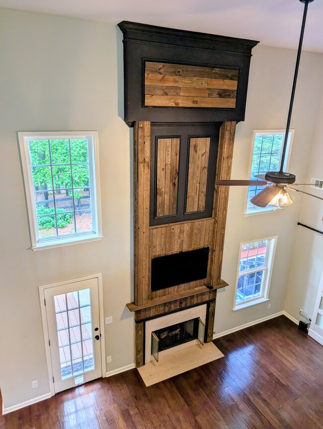 Building Photo - 13125 Morningpark Cir