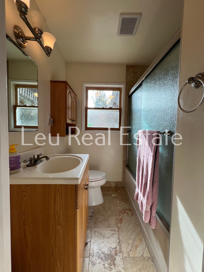 Building Photo - 6030 19th Ave