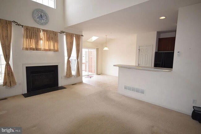 Building Photo - 175 Fringetree Dr