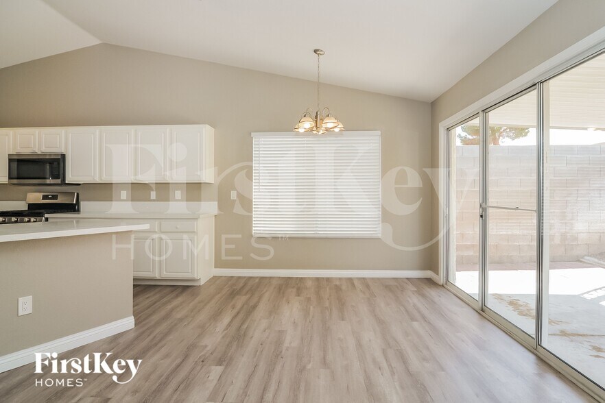 Building Photo - 3741 White Angel Dr