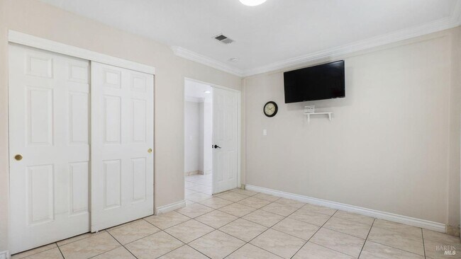 Building Photo - 14383 Chamberlain Dr