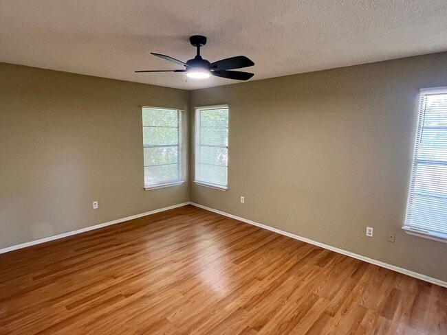 Building Photo - 1186 Lamplighter Dr NW