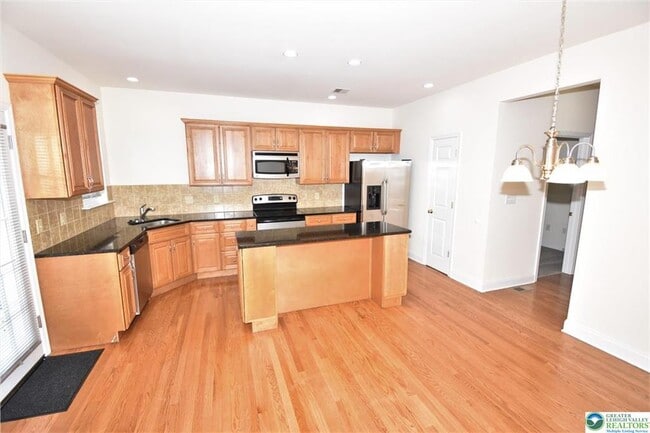 Building Photo - 101 Highlands Blvd