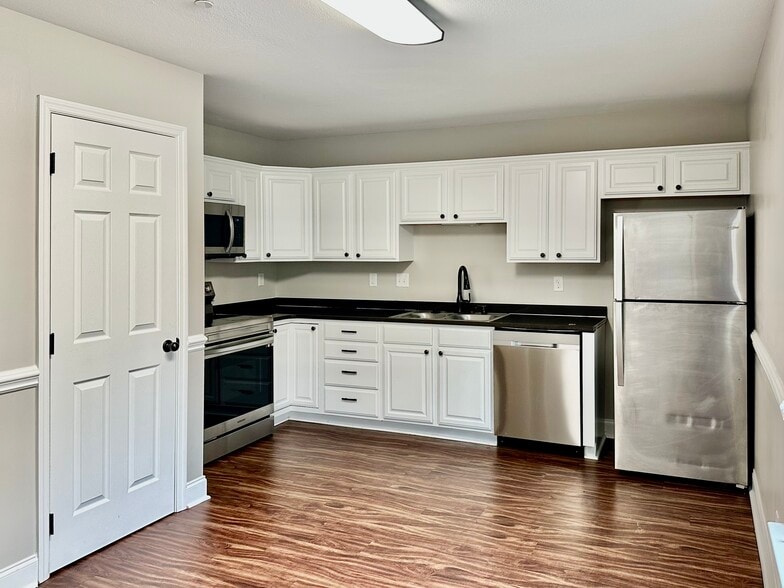Building Photo - 1114 Maple Tree Ln