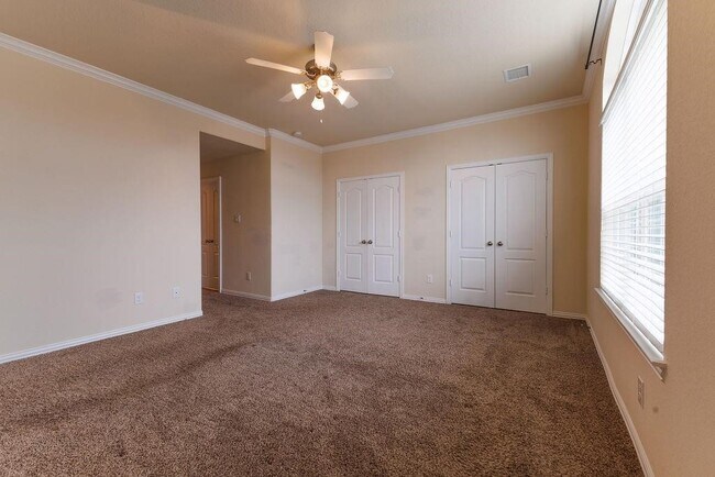 Building Photo - 11413 Hackmatack Way