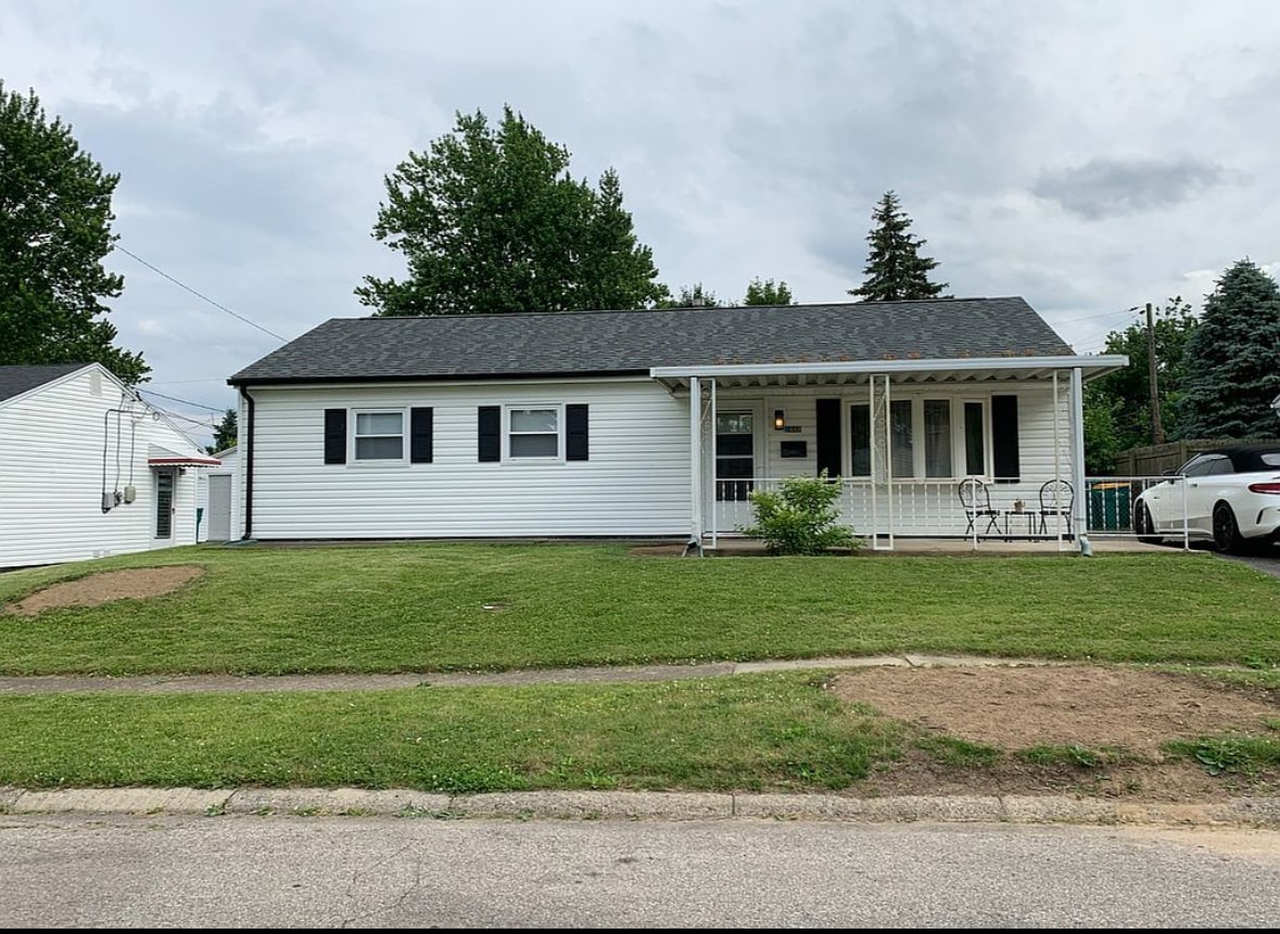 Building Photo - 2448 Bingham Ave