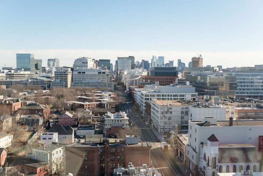 Building Photo - 425 Massachusetts Ave