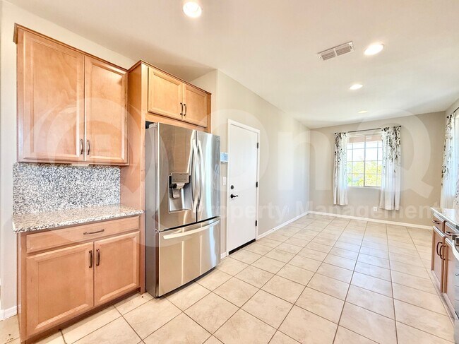 Building Photo - 6907 W Pedro Ln