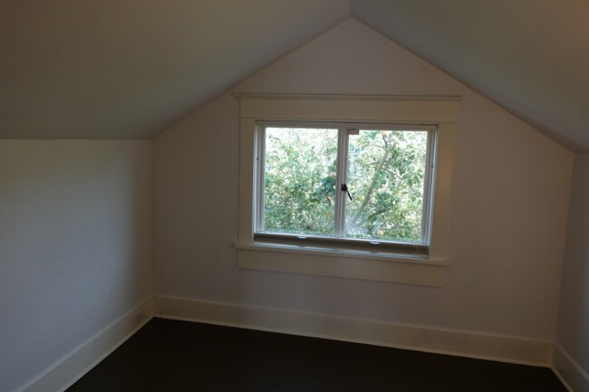 Building Photo - 309 Hayes St
