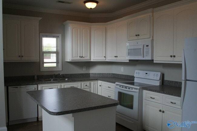 Building Photo - 5361 Bay Village Dr