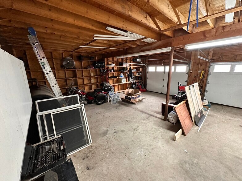 Garage - 53 Edinboro St