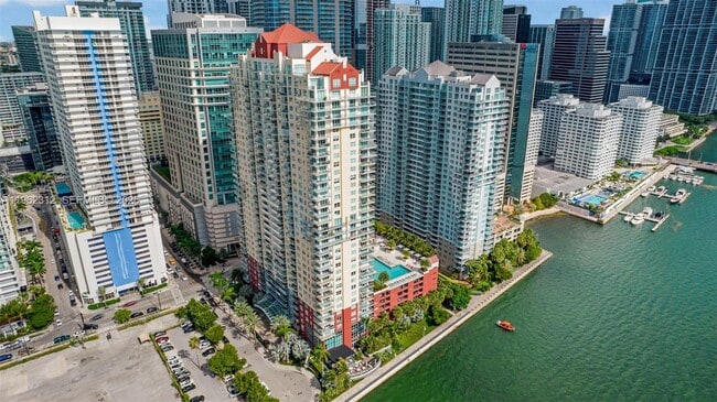 Building Photo - 1155 Brickell Bay Dr
