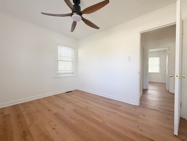 Building Photo - Pet-Friendly 3-Bedroom Home with Fenced Yard & Large Deck Near Downtown Livingston