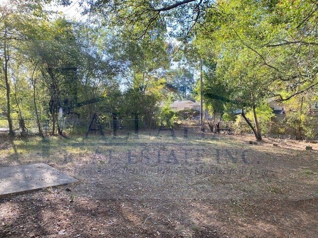 Building Photo - Sherwood Home Off Pinto Trail