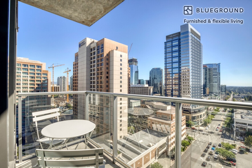 Building Photo - 10349 NE 10th St