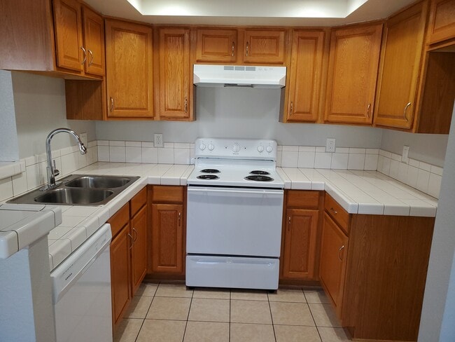 Kitchen - 7892 2nd St