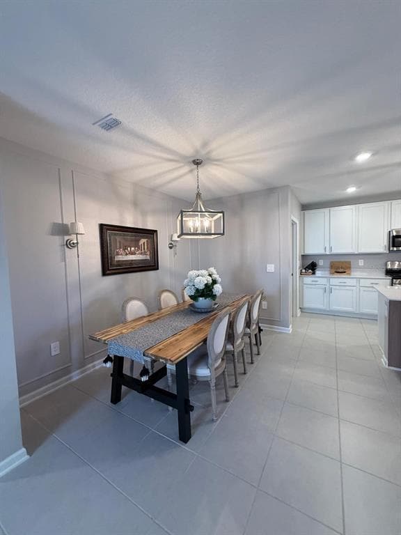 Building Photo - 5617 Gingham Dr
