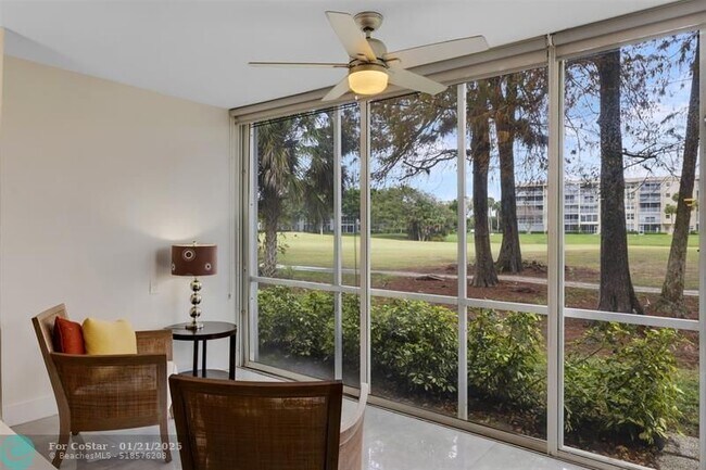 Building Photo - 4011 N Cypress Dr
