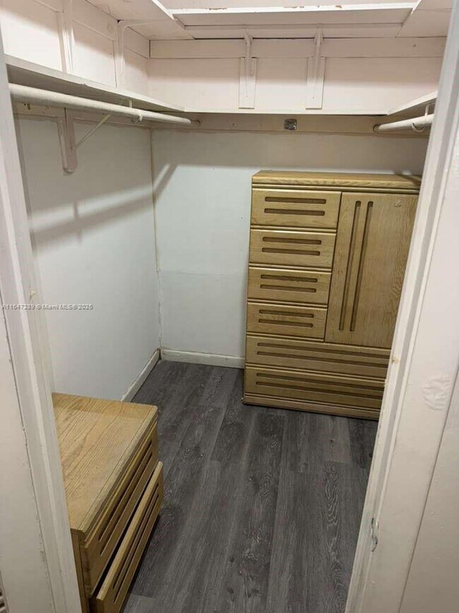 Building Photo - 8450 Sunrise Lakes Blvd