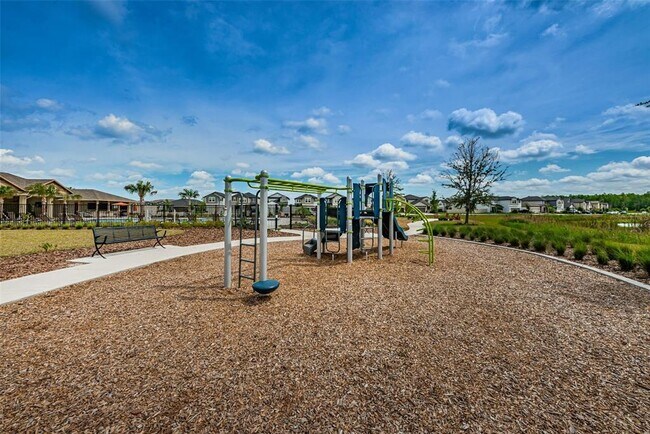 Building Photo - 8327 Crescent Oaks Dr