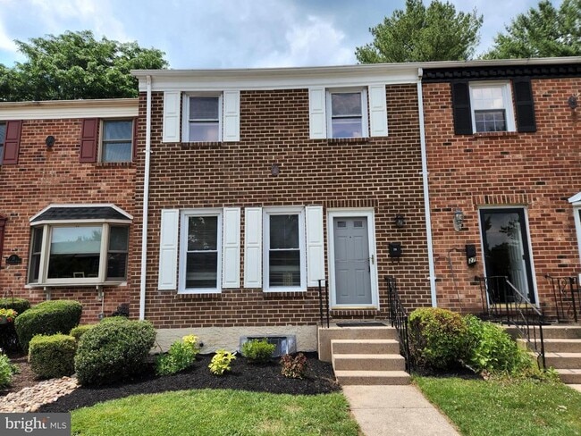 Building Photo - 29 Providence Ave