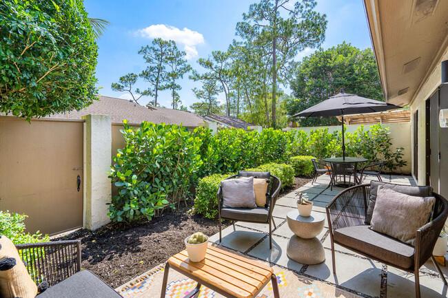 Building Photo - 12621 Shady Pines Ct