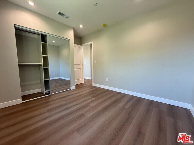 Building Photo - 6403 Gentry Ave