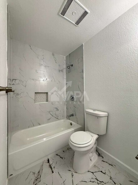 Building Photo - 7319 Walnut Valley Dr