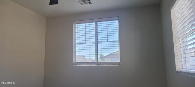 Building Photo - 34811 N 30th Dr