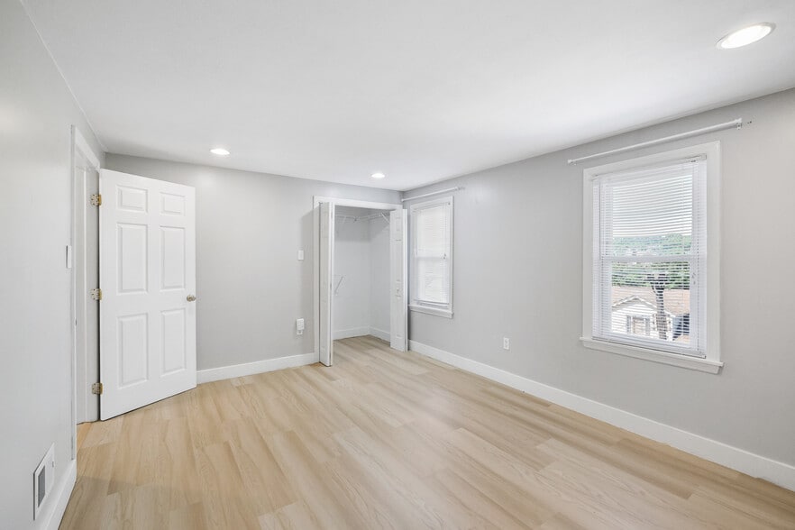 MBR - 1939 Fairland St