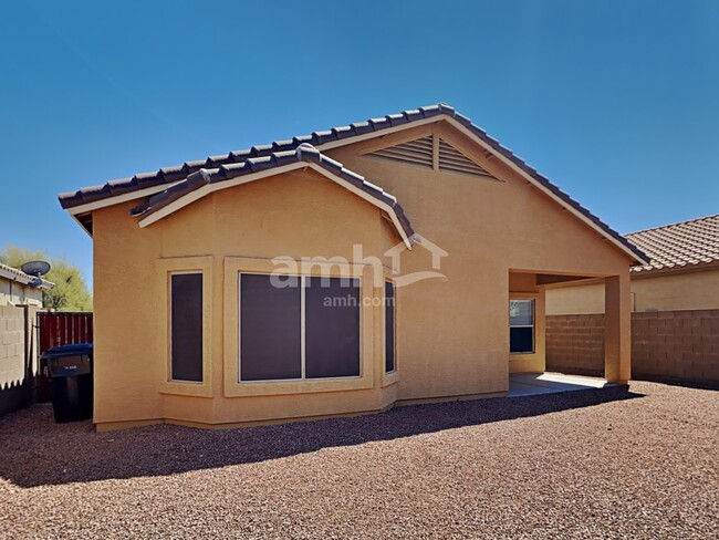 Building Photo - 17180 W Saguaro Ln