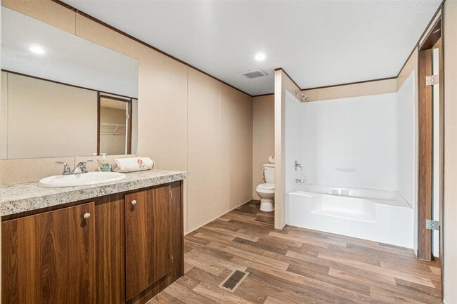 Building Photo - 265 Hershal Ln