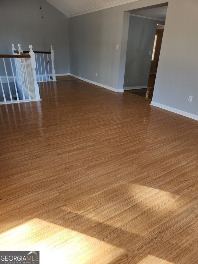 Building Photo - 1755 Foster Pl