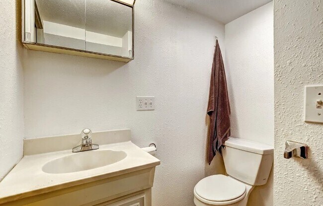 Building Photo - 7307 SW 31st Ave