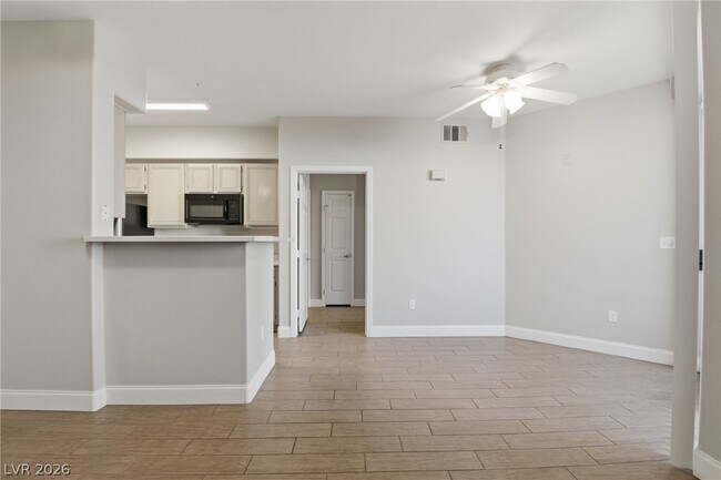 Building Photo - 7143 S Durango Dr