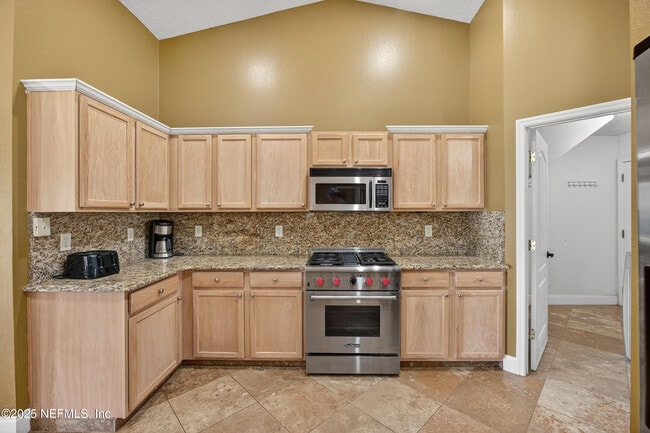 Building Photo - 10375 Woodley Creek Blvd