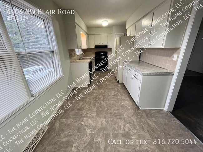 Building Photo - 6906 NW Blair Rd