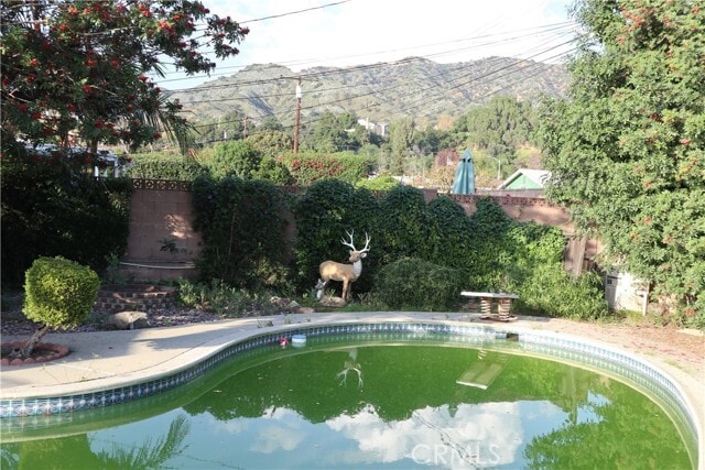 Building Photo - 1124 N Soldano Dr