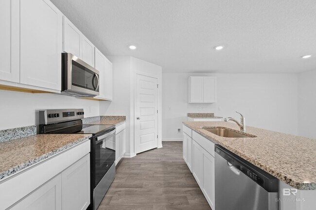 Building Photo - 14639 Dayton Cir