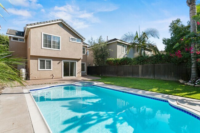Building Photo - Stunning Aliso Viejo Pool Home 4 Bedroom