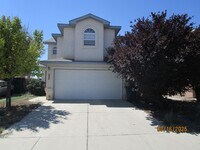 Building Photo - NW 3BR 2 1/2B 1605SF